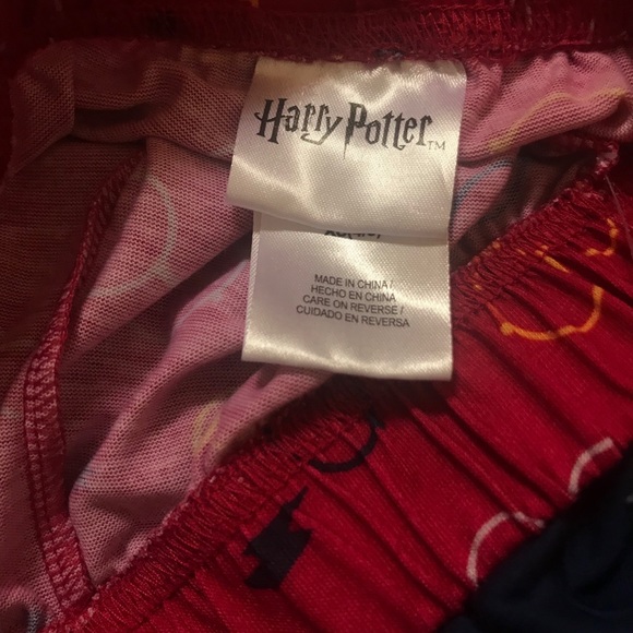 Harry Potter Three Piece Pajama Set XS - Picture 9 of 14